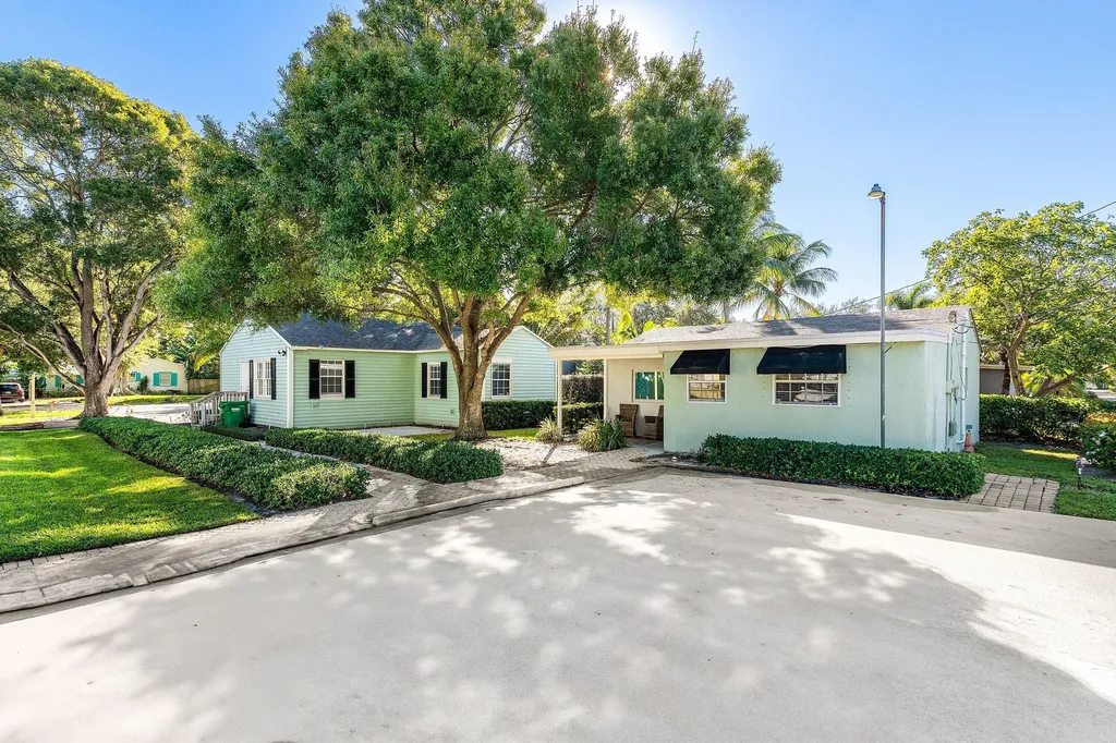 138 N Swinton Avenue Delray Beach FL 33444