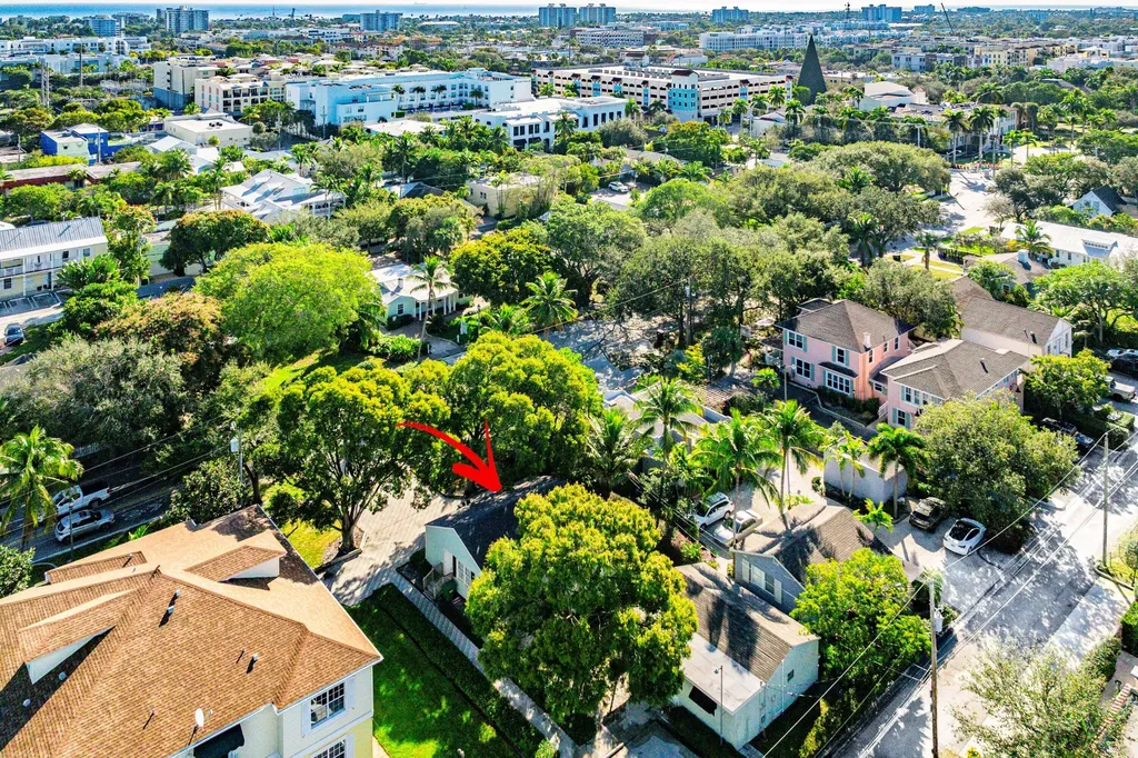 138 N Swinton Avenue Delray Beach FL 33444