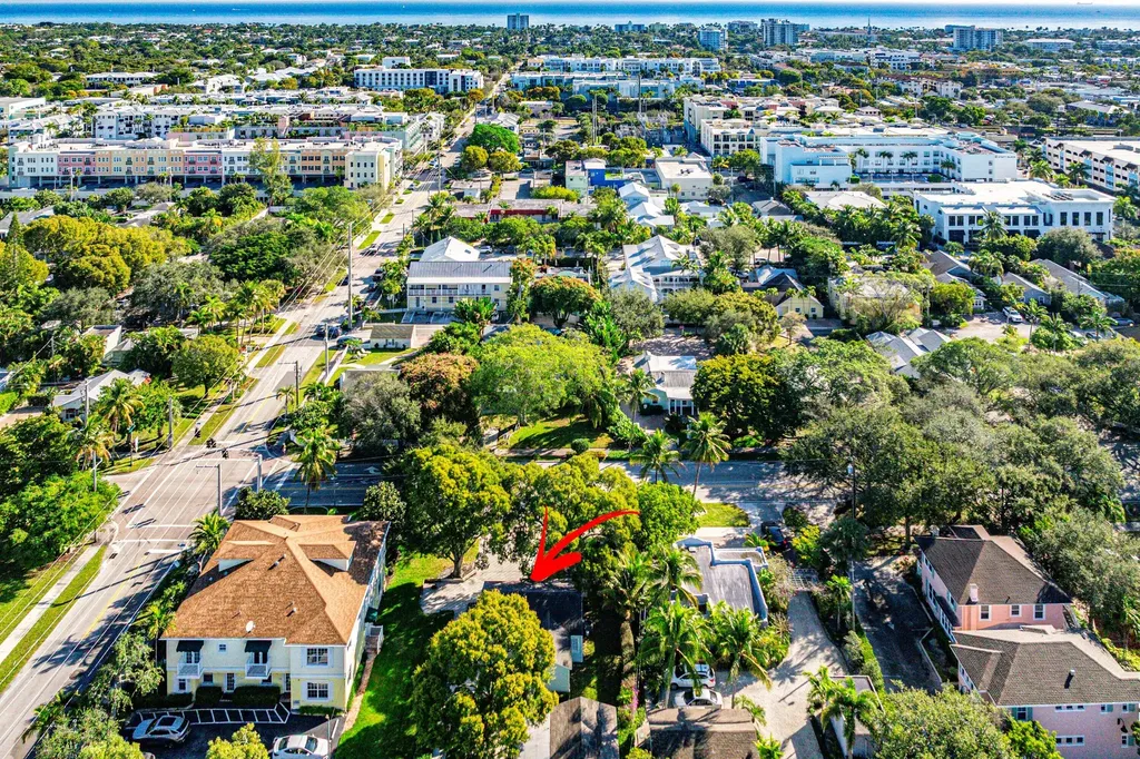 138 N Swinton Avenue Delray Beach FL 33444