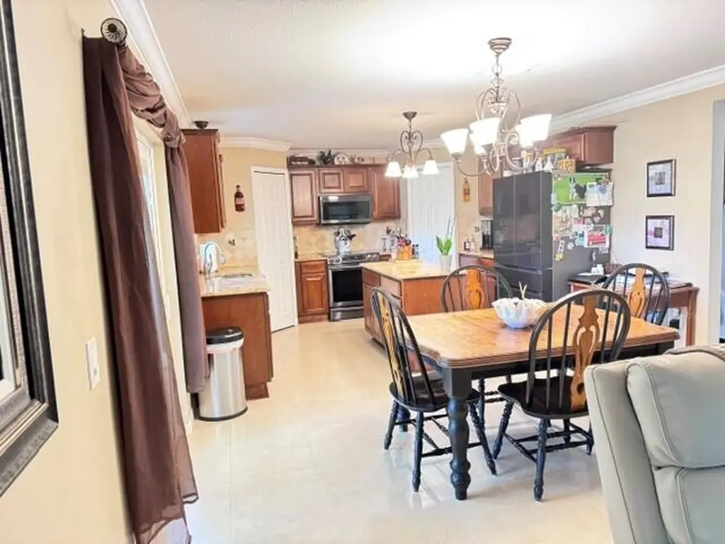 5189 NW Wisk Fern Circle Port St Lucie FL 34986