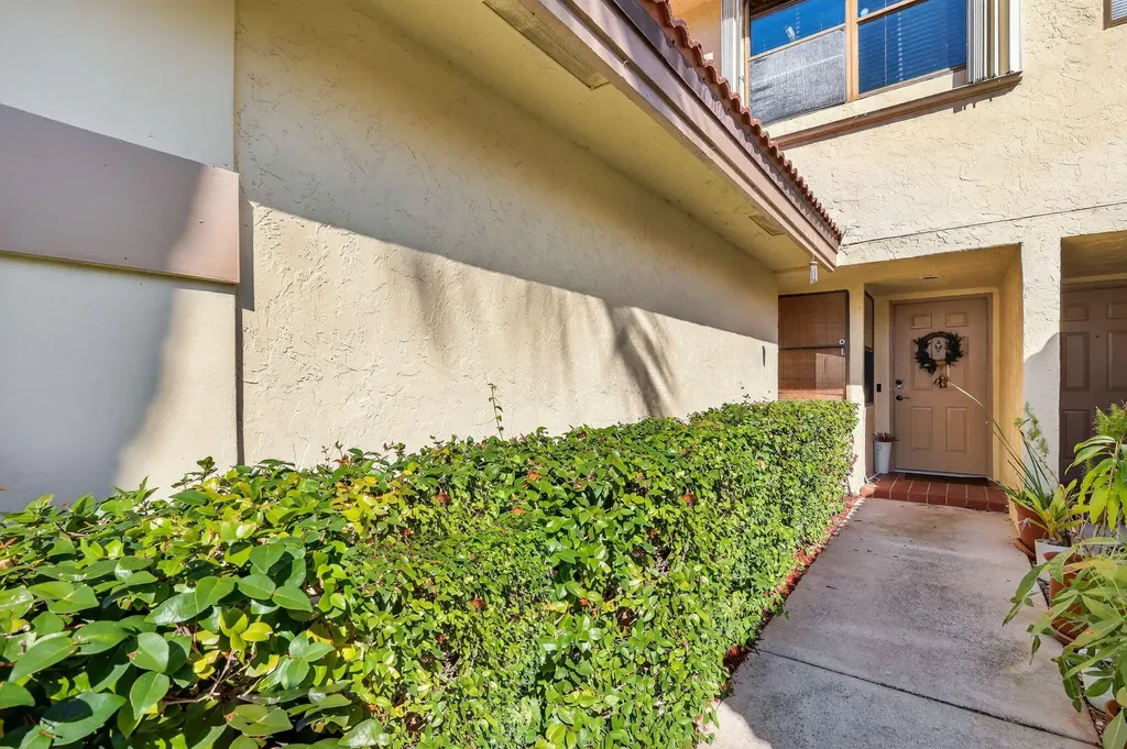12228 Sag Harbor Court Wellington FL 33414