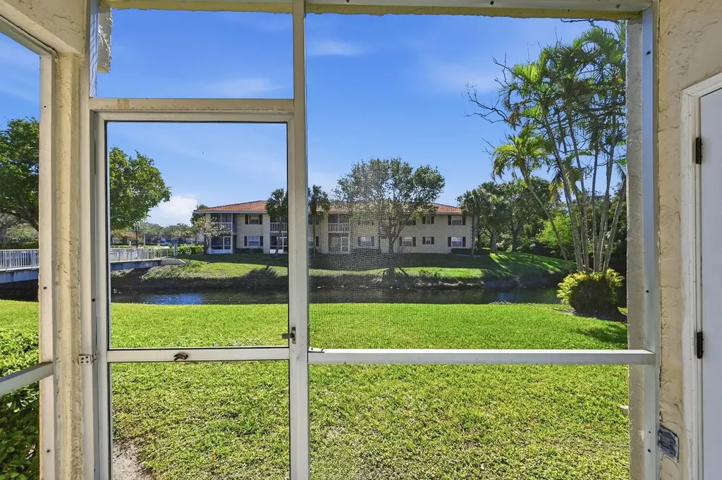 3648 N University Drive Coral Springs FL 33065