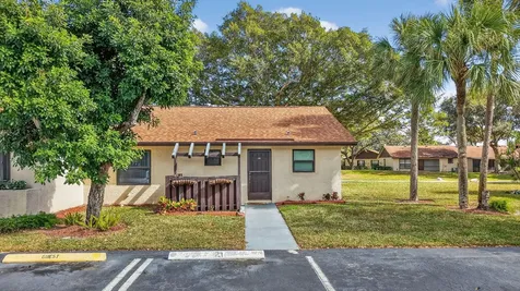 28 Via De Casas Norte Boynton Beach FL 33426