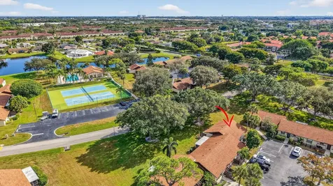 28 Via De Casas Norte Boynton Beach FL 33426