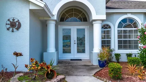 5240 NW Jannebo Street Port St Lucie FL 34986