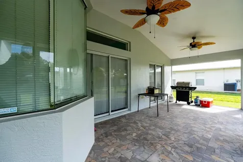 5240 NW Jannebo Street Port St Lucie FL 34986