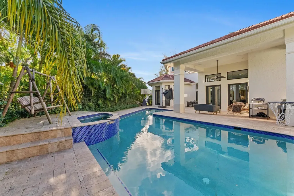 7955 Mandarin Drive Boca Raton FL 33433