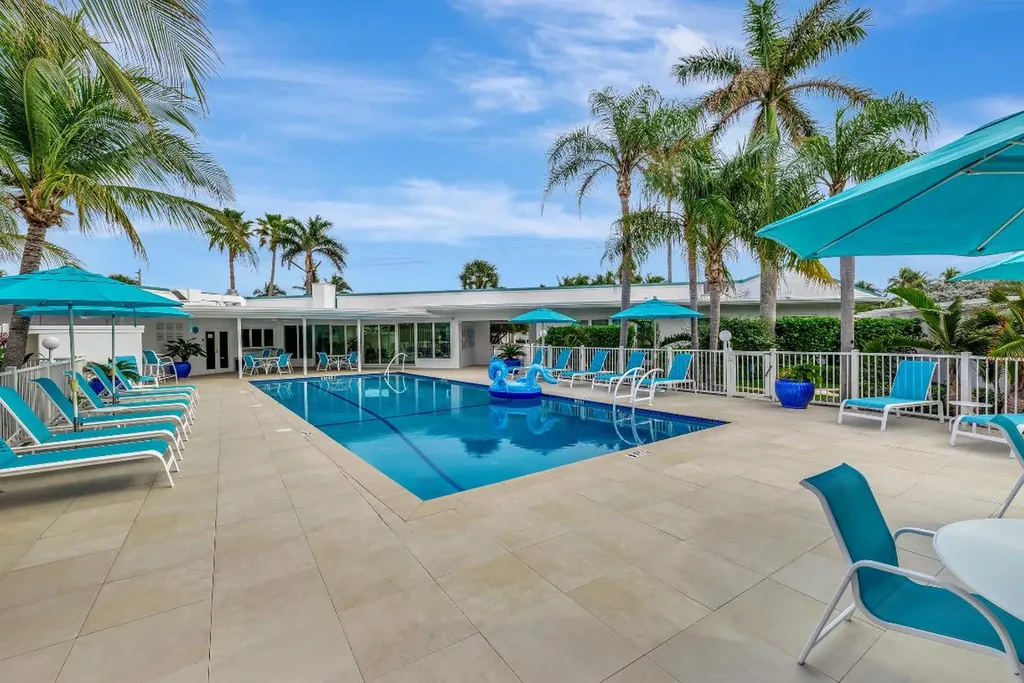 1212 Hillsboro Mile Hillsboro Beach FL 33062