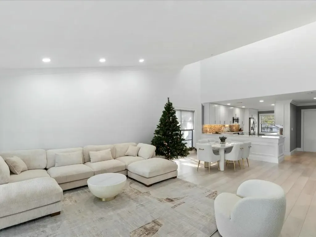 36 Eastgate Drive Boynton Beach FL 33436