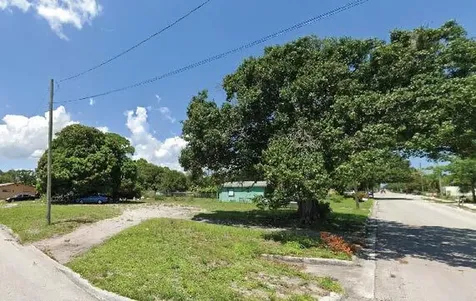 2302 Canal Terrace Fort Pierce FL 34950