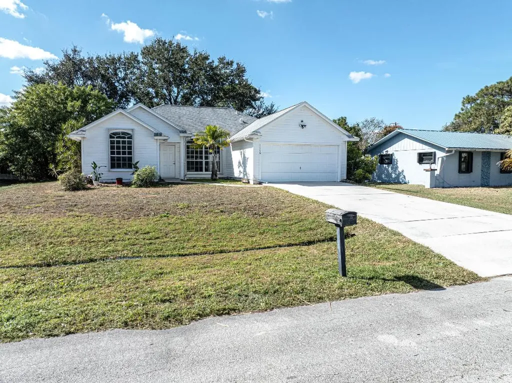 1116 SE Puritan Lane Port St Lucie FL 34983