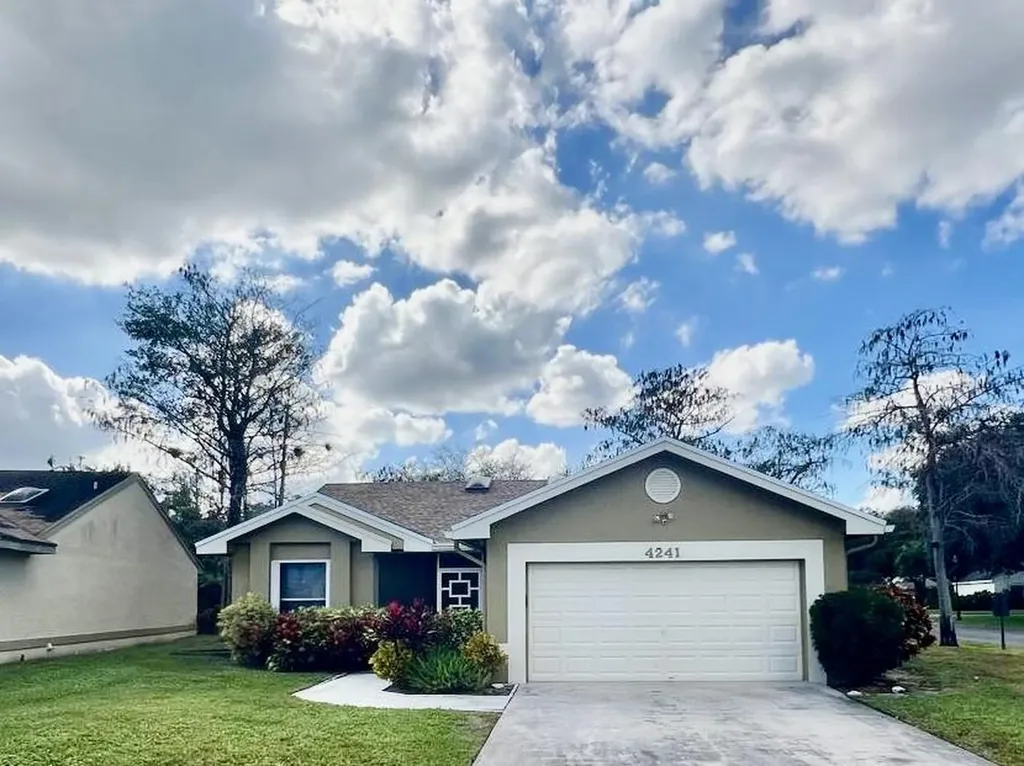 4241 Green Forest Way Boynton Beach FL 33436