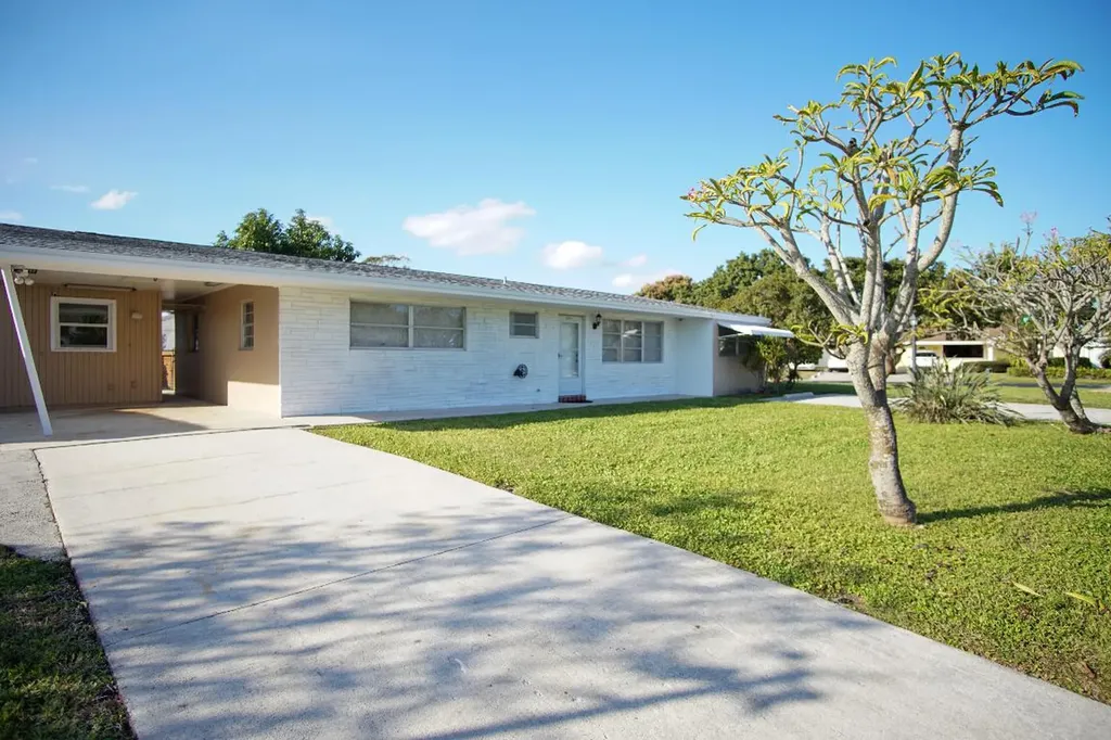 3595 Elizabeth Road Lake Worth FL 33461