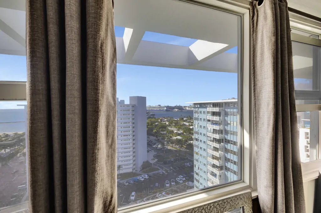 1900 S Ocean Drive Fort Lauderdale FL 33316