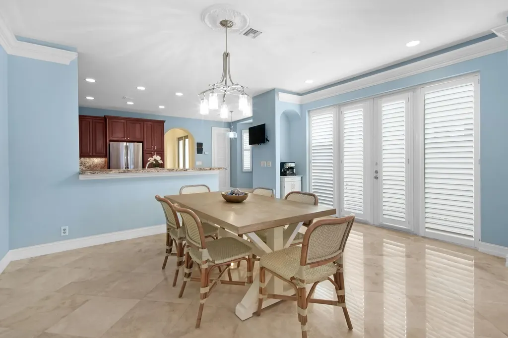 814 N Victoria Park Road Fort Lauderdale FL 33304