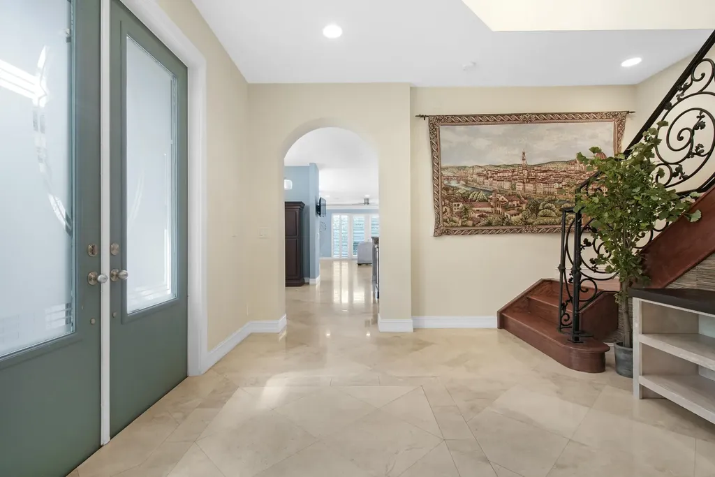 814 N Victoria Park Road Fort Lauderdale FL 33304