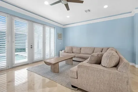 814 N Victoria Park Road Fort Lauderdale FL 33304