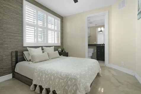814 N Victoria Park Road Fort Lauderdale FL 33304