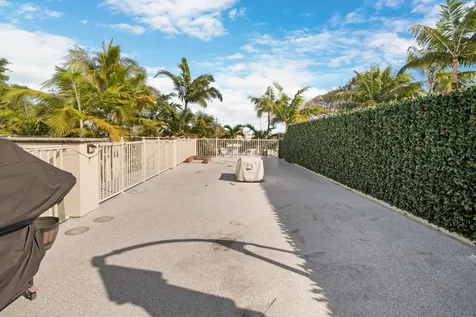 814 N Victoria Park Road Fort Lauderdale FL 33304
