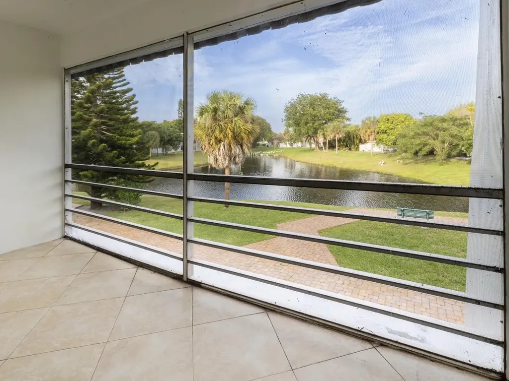 2600 Fiore Way Delray Beach FL 33445