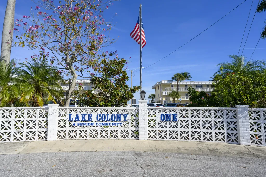 100 Doolen Court North Palm Beach FL 33408