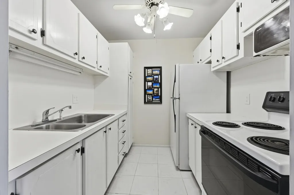 100 Doolen Court North Palm Beach FL 33408