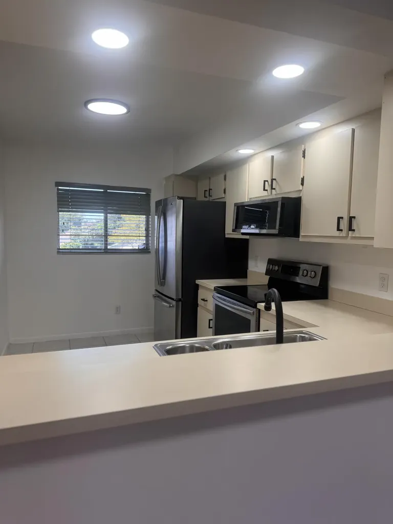 3178 Via Poinciana Lake Worth FL 33467