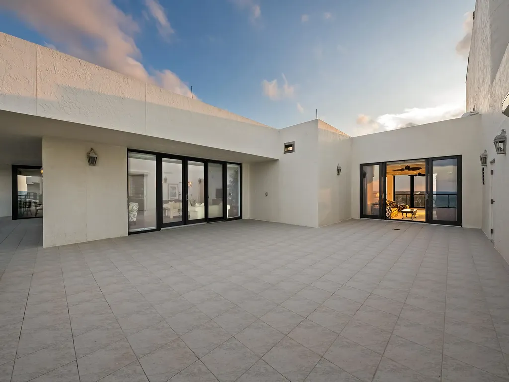 2727 S Ocean Boulevard Highland Beach FL 33487