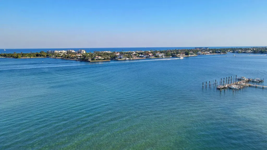 1810 New Palm Way Boynton Beach FL 33435