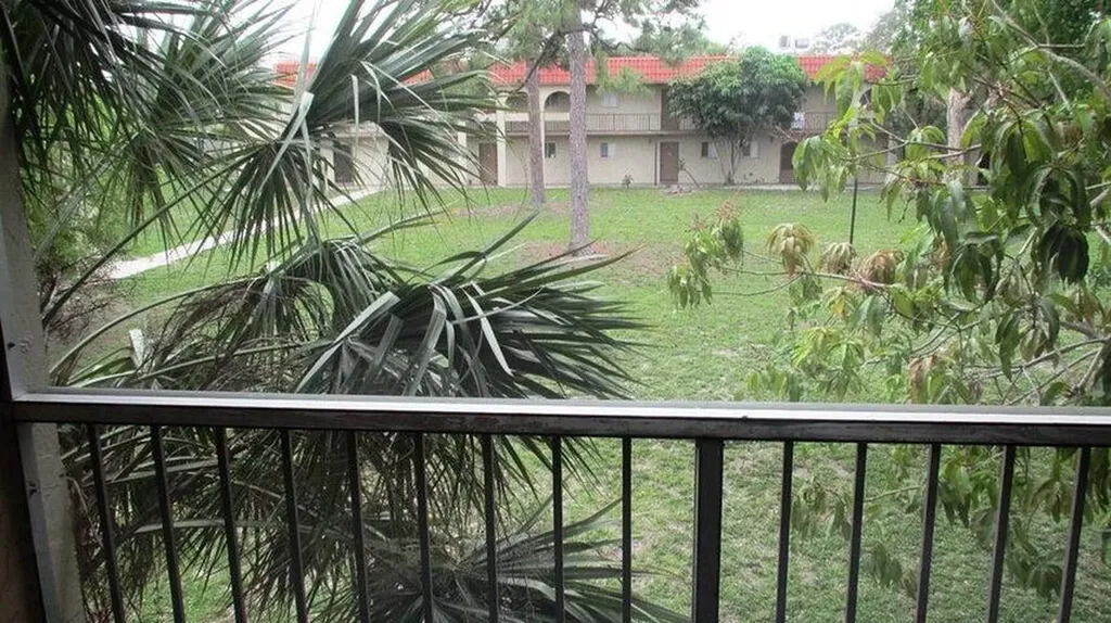 6066 Forest Hill Boulevard West Palm Beach FL 33415