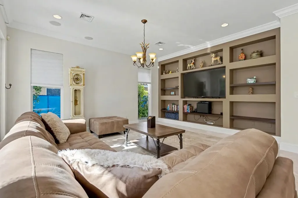 860 E Park Drive Boca Raton FL 33432