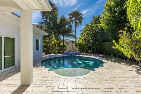 860 E Park Drive Boca Raton FL 33432