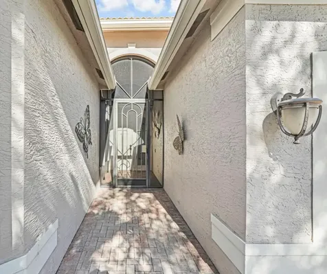 8235 Seahorse Cove Boulevard Lake Worth FL 33467