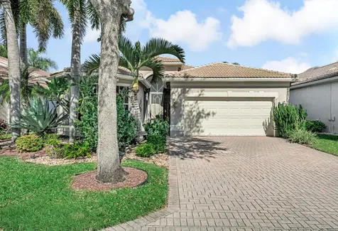 8235 Seahorse Cove Boulevard Lake Worth FL 33467