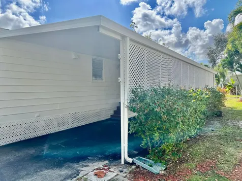 6741 NW 44th Way Coconut Creek FL 33073