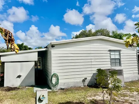 6741 NW 44th Way Coconut Creek FL 33073