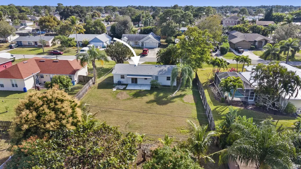 307 SE Husted Terrace Port St Lucie FL 34983