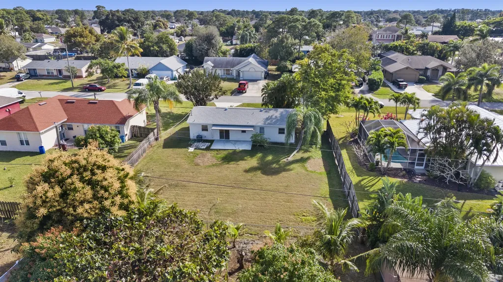 307 SE Husted Terrace Port St Lucie FL 34983