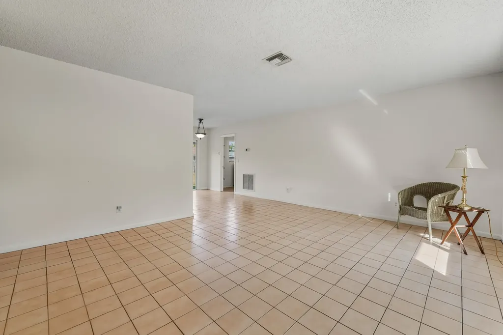 307 SE Husted Terrace Port St Lucie FL 34983