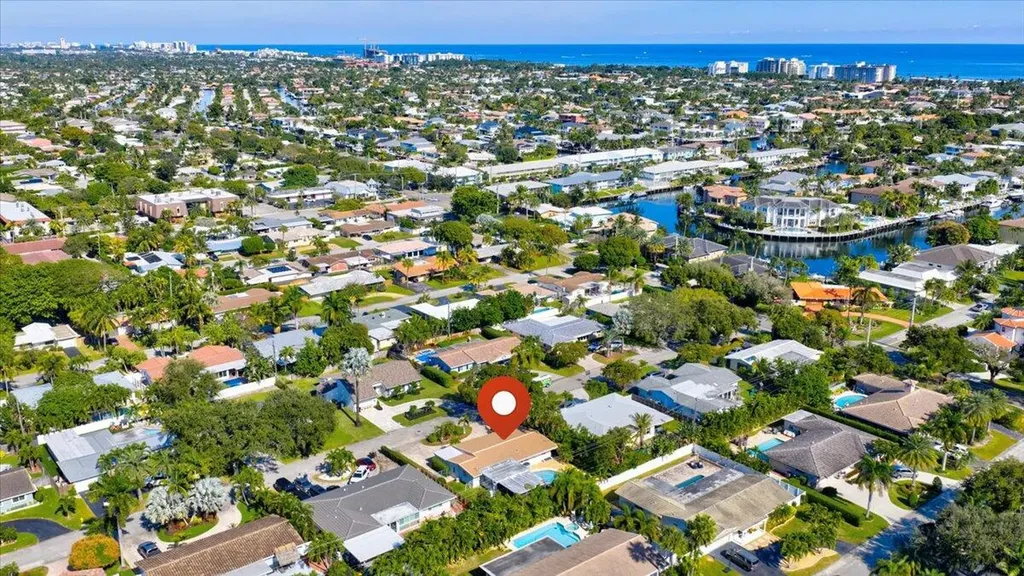 2220 NE 34th Court Lighthouse Point FL 33064