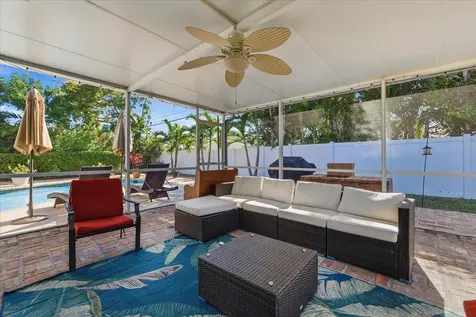 2220 NE 34th Court Lighthouse Point FL 33064