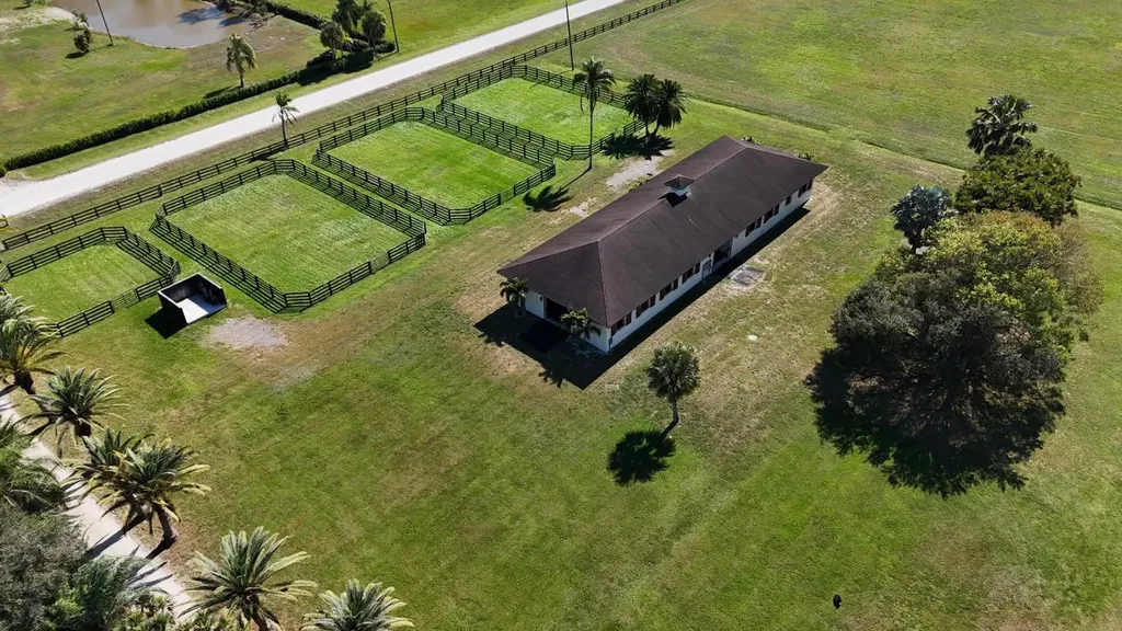 2265 Cotton Tail Drive Wellington FL 33470