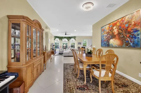 5618 Via De La Plata Circle Delray Beach FL 33484