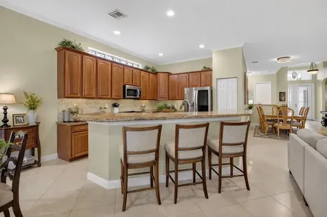 5618 Via De La Plata Circle Delray Beach FL 33484