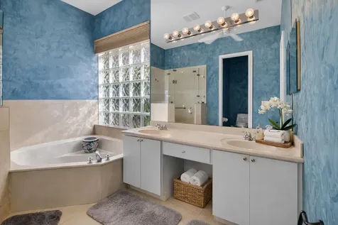 5618 Via De La Plata Circle Delray Beach FL 33484