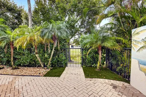 5618 Via De La Plata Circle Delray Beach FL 33484