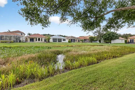 5618 Via De La Plata Circle Delray Beach FL 33484