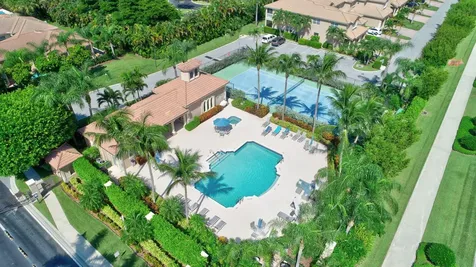 5618 Via De La Plata Circle Delray Beach FL 33484