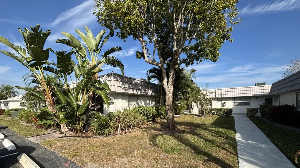 185 Valencia H Delray Beach FL 33446