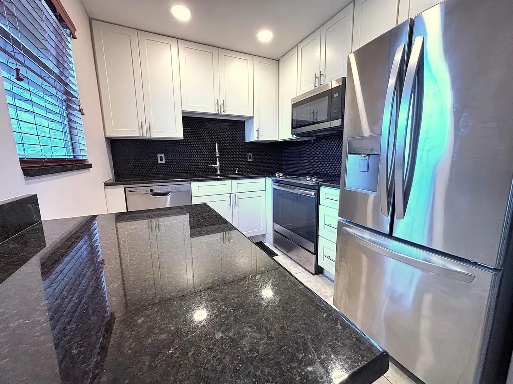 185 Valencia H Delray Beach FL 33446